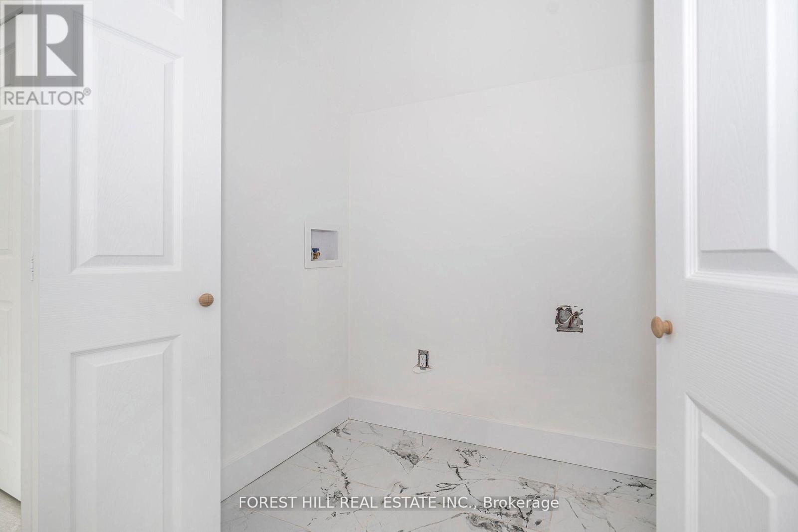 19 Simpson Avenue, Toronto, Ontario  M8Z 1C9 - Photo 31 - W12443636