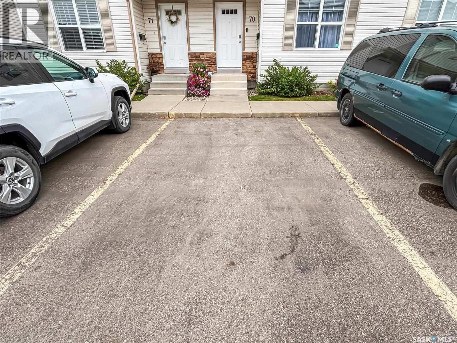 70 135 Pawlychenko Lane, Saskatoon, Saskatchewan  S7V 1J8 - Photo 2 - SK020160