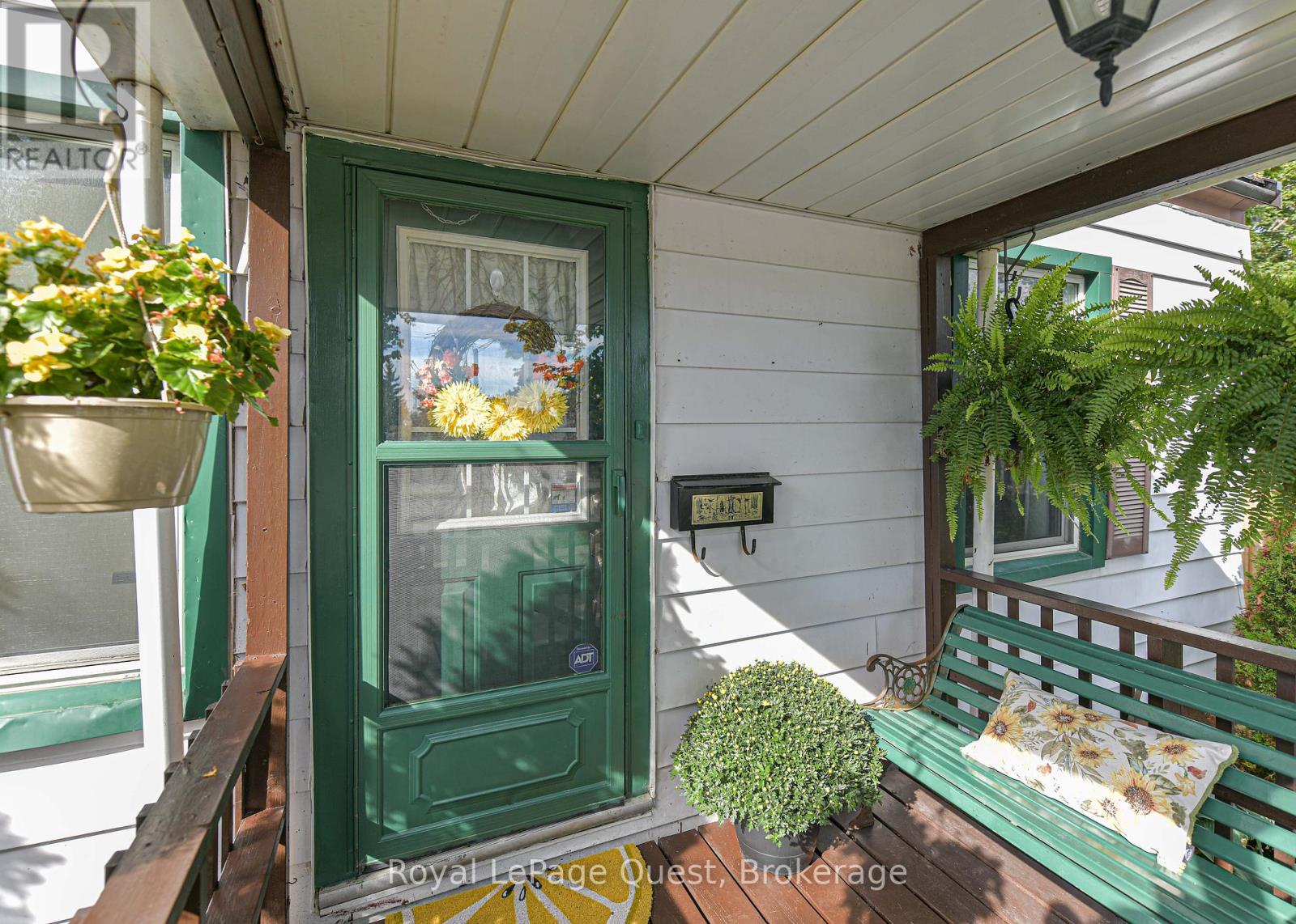 167 Memorial Avenue, Orillia, Ontario  L3V 5X5 - Photo 12 - S12446355