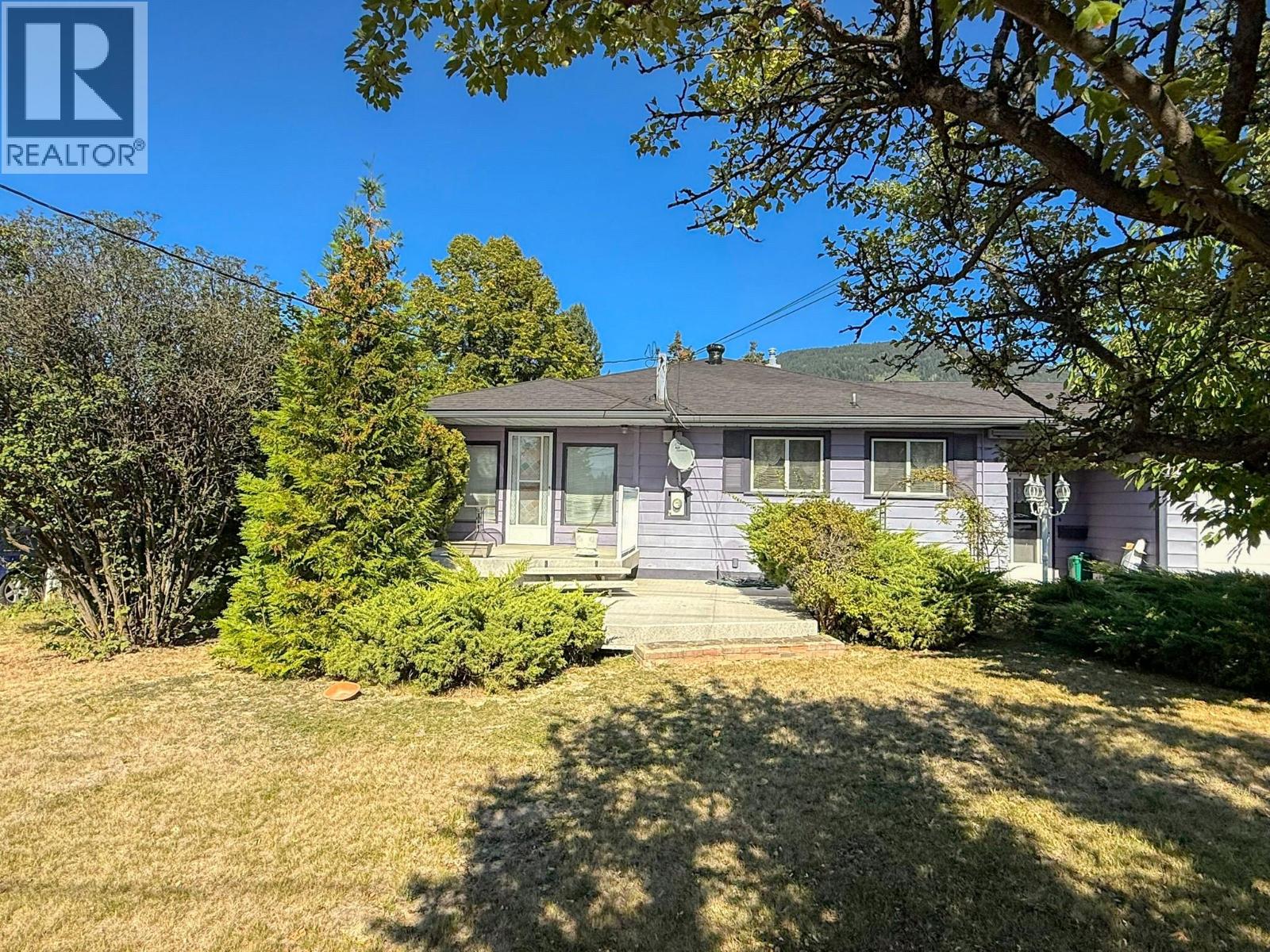2400 Erickson Street, Creston, British Columbia  V0B 1G5 - Photo 3 - 10364156