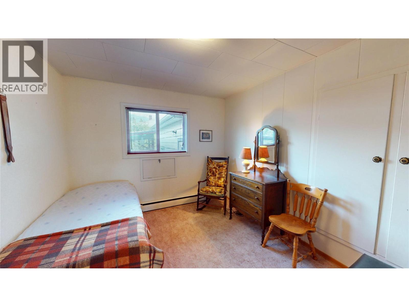 2400 Erickson Street, Creston, British Columbia  V0B 1G5 - Photo 32 - 10364156