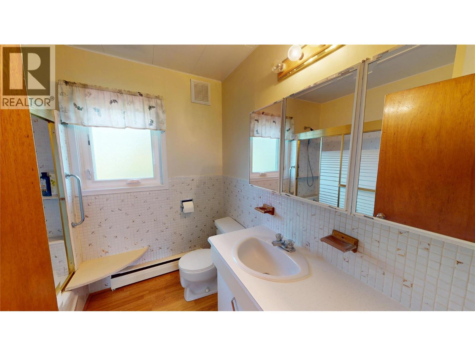 2400 Erickson Street, Creston, British Columbia  V0B 1G5 - Photo 33 - 10364156