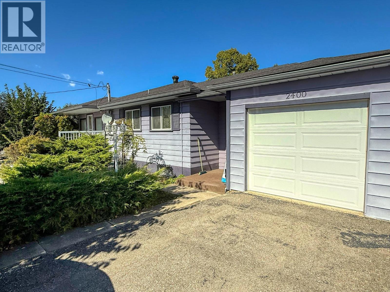 2400 Erickson Street, Creston, British Columbia  V0B 1G5 - Photo 4 - 10364156