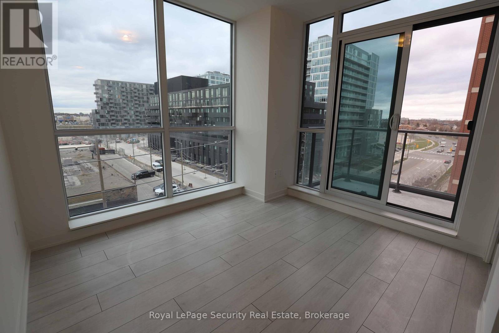 645 - 31 Tippett Road, Toronto, Ontario  M6H 0C8 - Photo 5 - C12446243