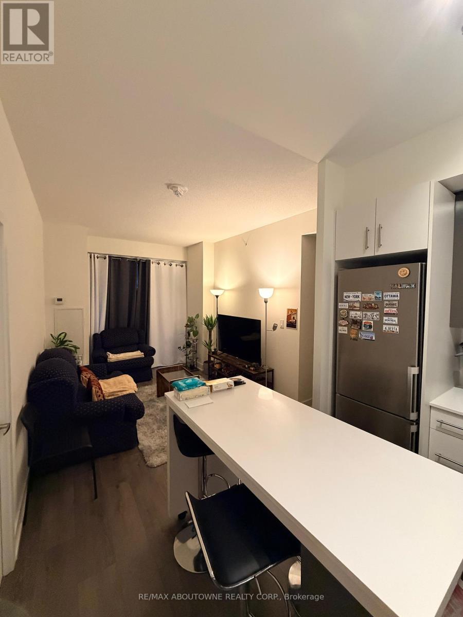902 - 180 Fairview Mall Drive, Toronto, Ontario  M2J 5A7 - Photo 4 - C12446277
