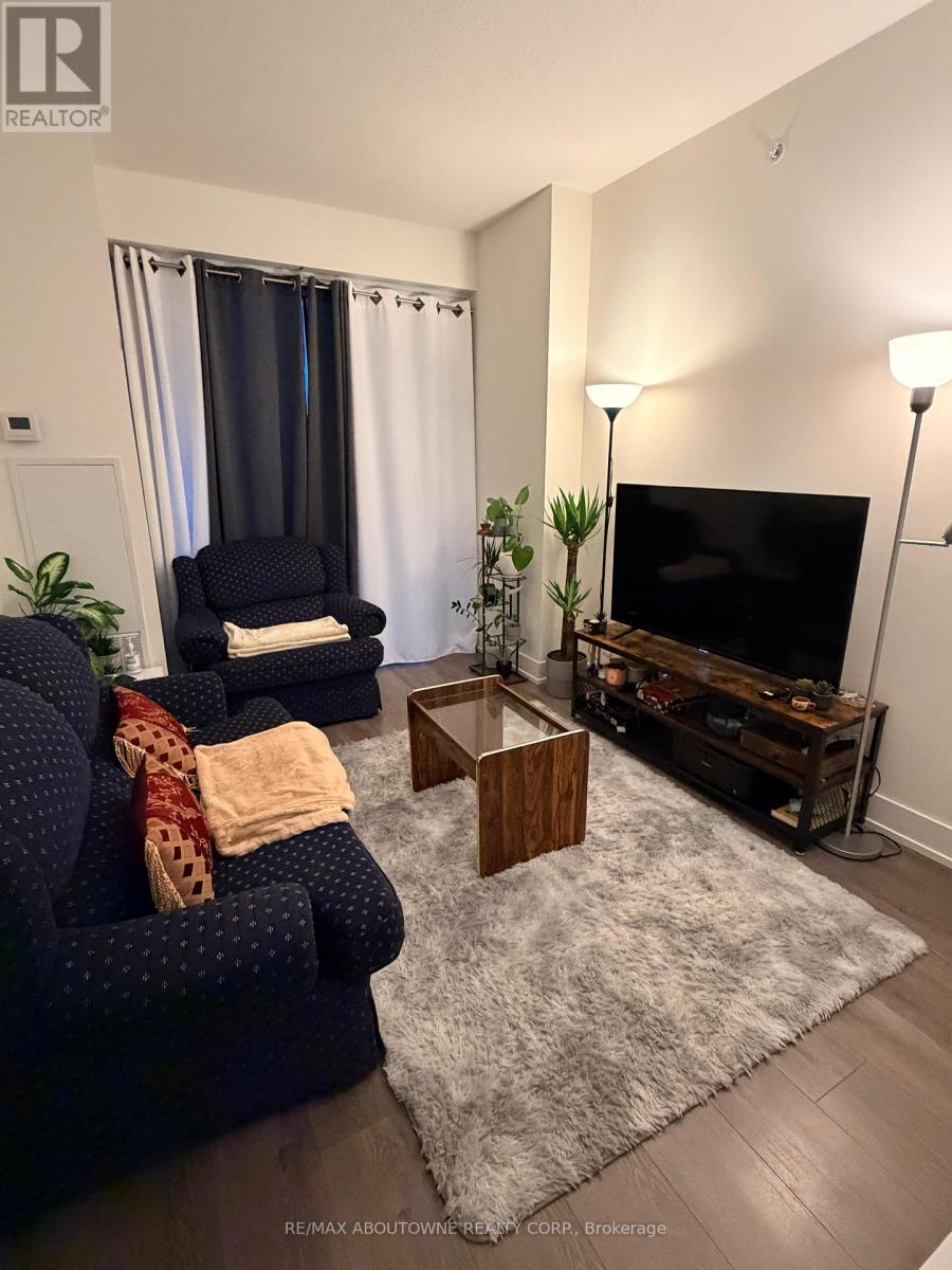 902 - 180 Fairview Mall Drive, Toronto, Ontario  M2J 5A7 - Photo 5 - C12446277