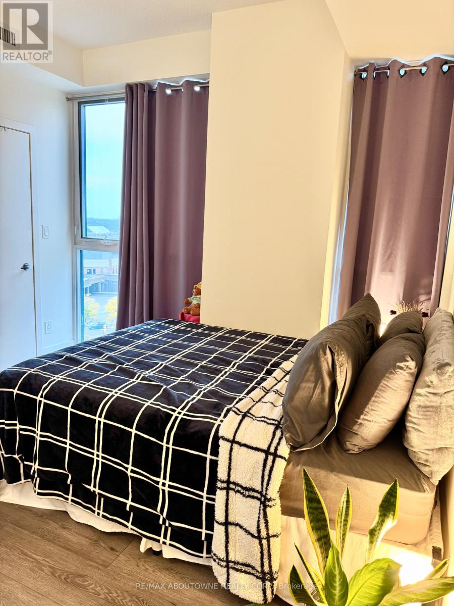 902 - 180 Fairview Mall Drive, Toronto, Ontario  M2J 5A7 - Photo 6 - C12446277
