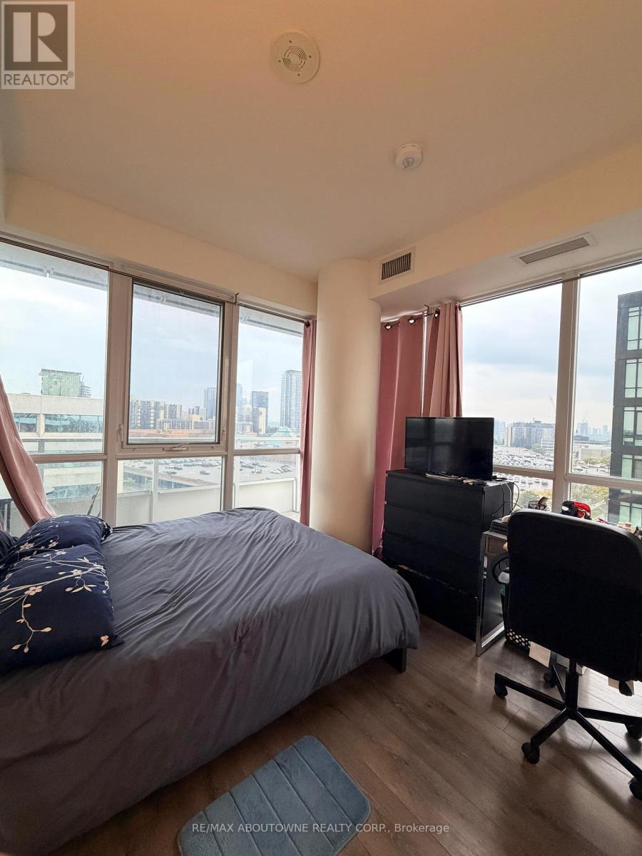 902 - 180 Fairview Mall Drive, Toronto, Ontario  M2J 5A7 - Photo 9 - C12446277