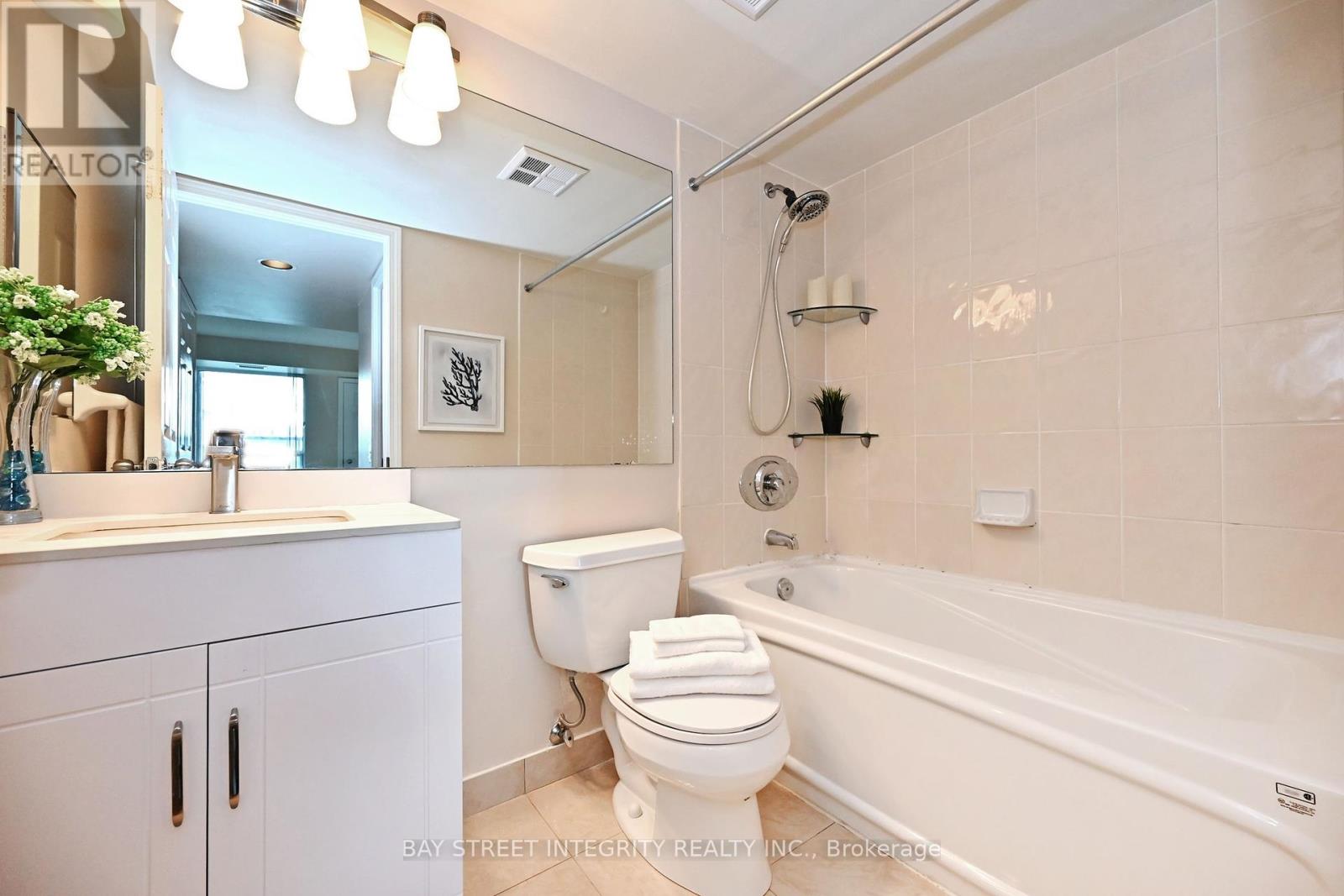 2101 - 30 Harrison Garden Boulevard, Toronto, Ontario  M2N 7A9 - Photo 23 - C12446279
