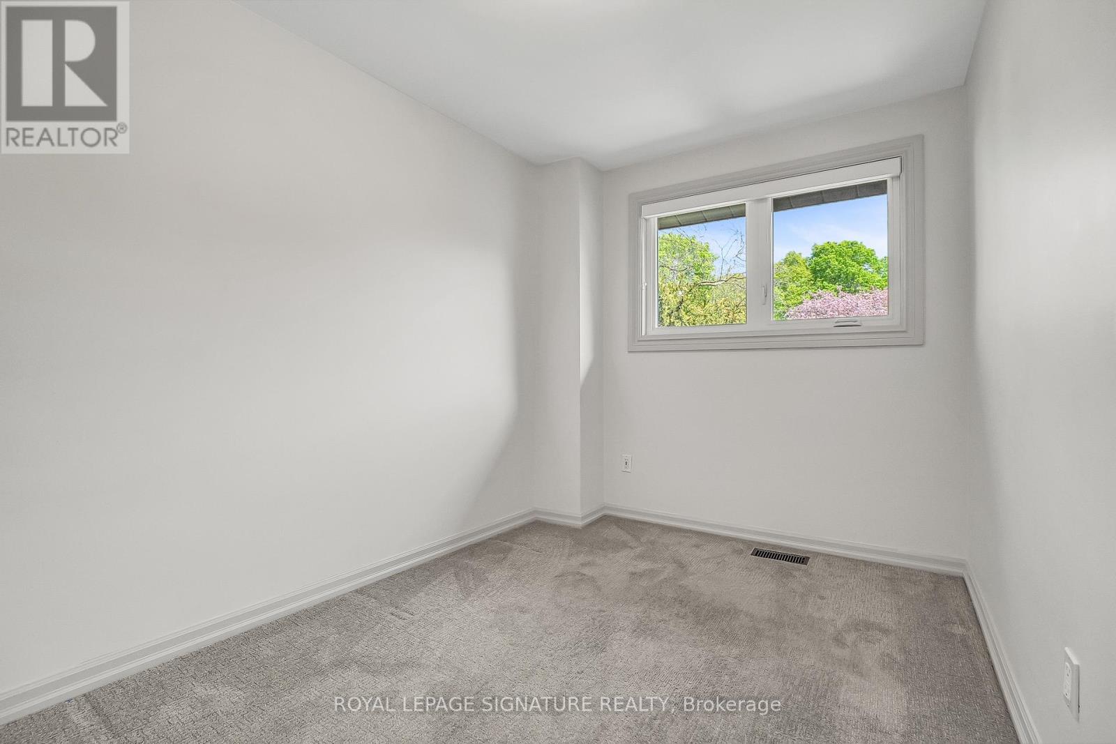 136 Three Valleys Drive, Toronto, Ontario  M3A 3B9 - Photo 30 - C12446285