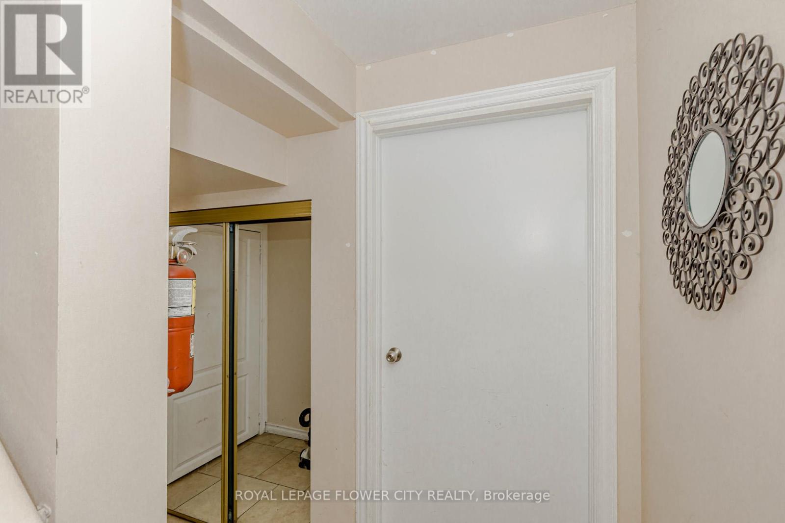 12 Fieldview Drive, Brampton, Ontario  L6P 2X7 - Photo 39 - W12436583