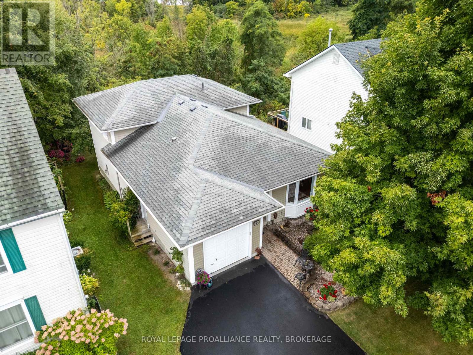 605 Arthur Street, Gananoque, Ontario  K7G 3C5 - Photo 11 - X12446392