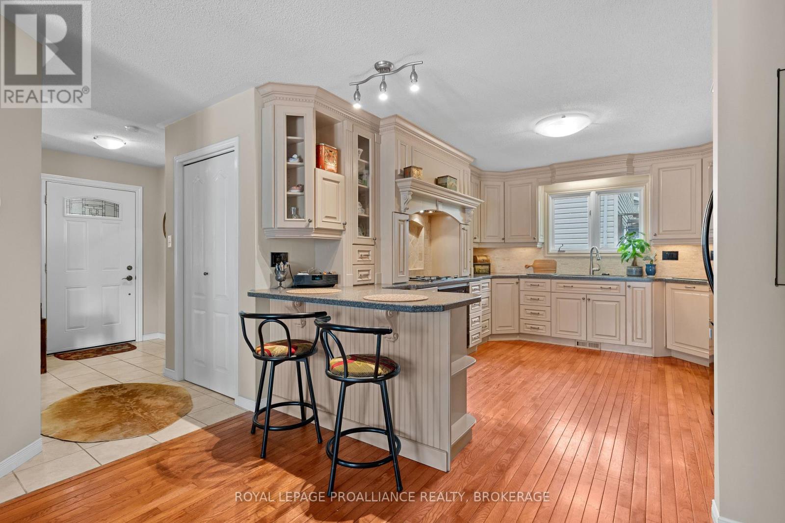 605 Arthur Street, Gananoque, Ontario  K7G 3C5 - Photo 23 - X12446392