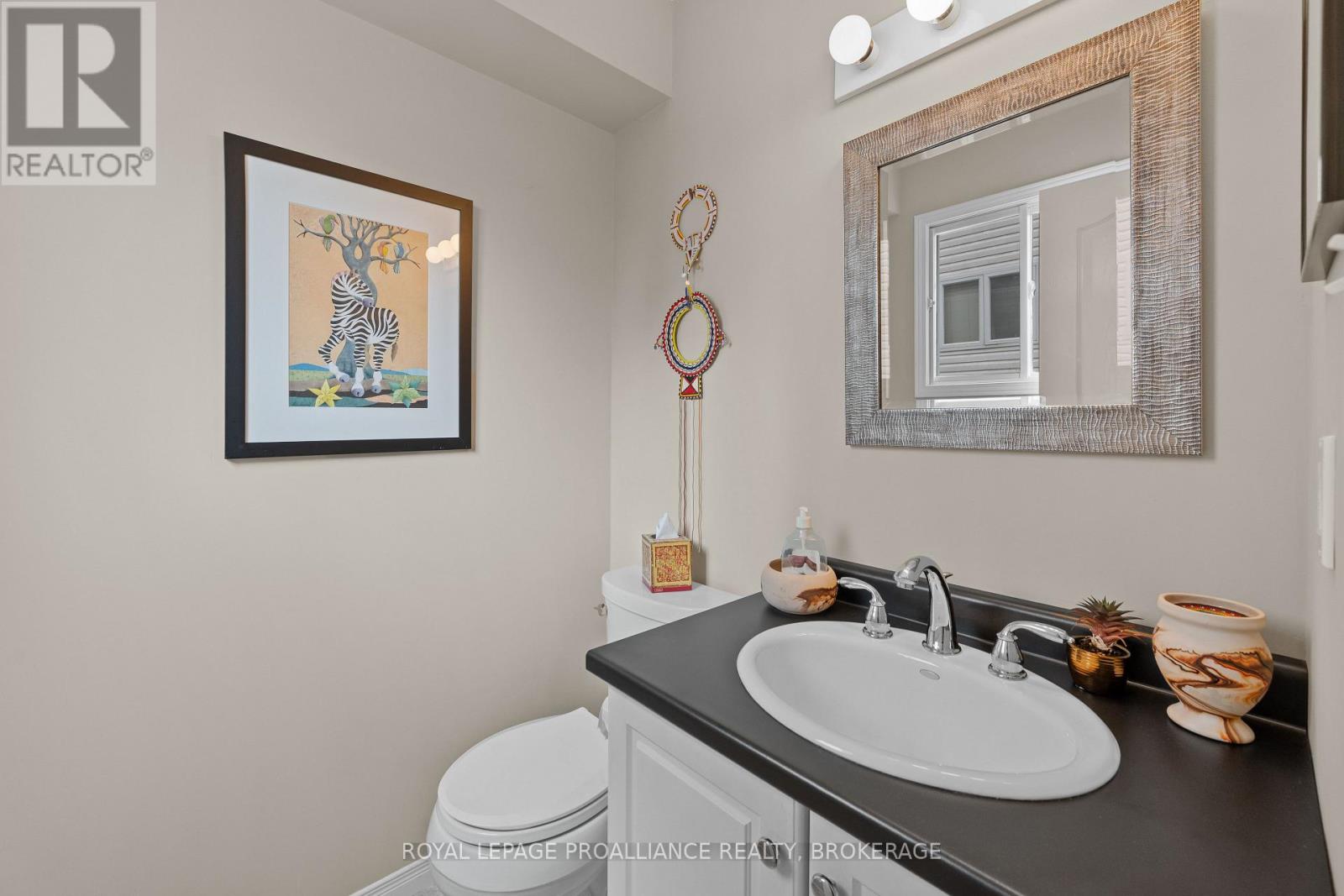 605 Arthur Street, Gananoque, Ontario  K7G 3C5 - Photo 36 - X12446392