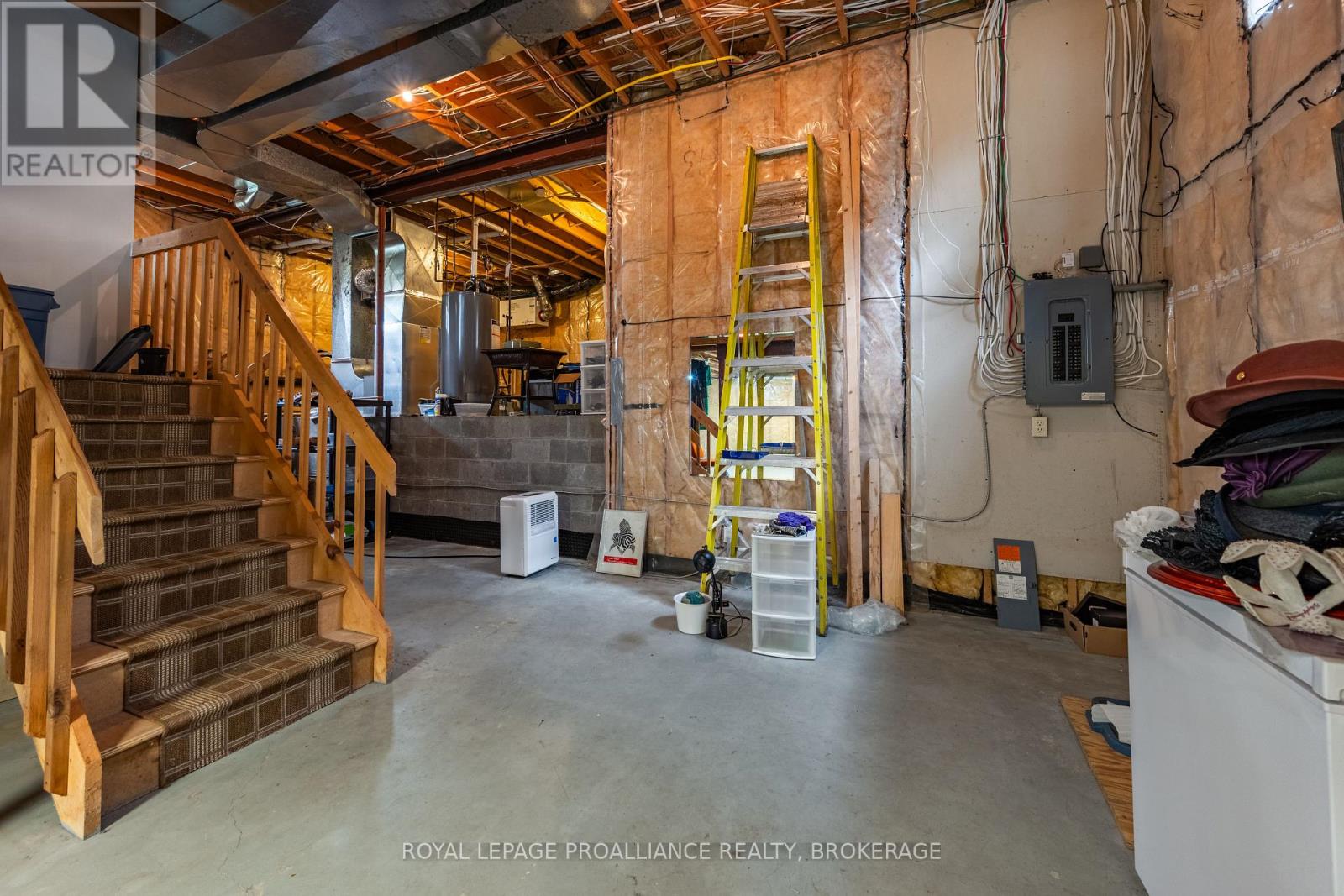 605 Arthur Street, Gananoque, Ontario  K7G 3C5 - Photo 42 - X12446392