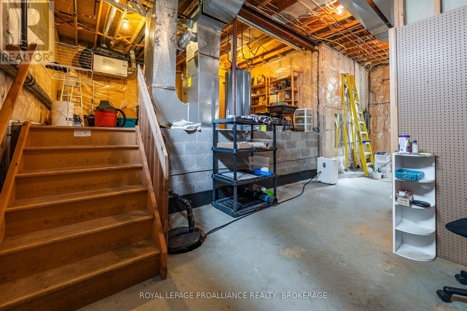 605 Arthur Street, Gananoque, Ontario  K7G 3C5 - Photo 45 - X12446392
