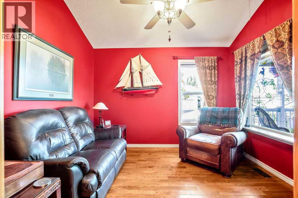 146 Chaparral Close Se, Calgary, Alberta  T2X 3L8 - Photo 4 - A2262251