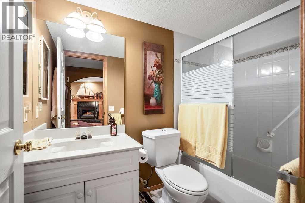 146 Chaparral Close Se, Calgary, Alberta  T2X 3L8 - Photo 30 - A2262251