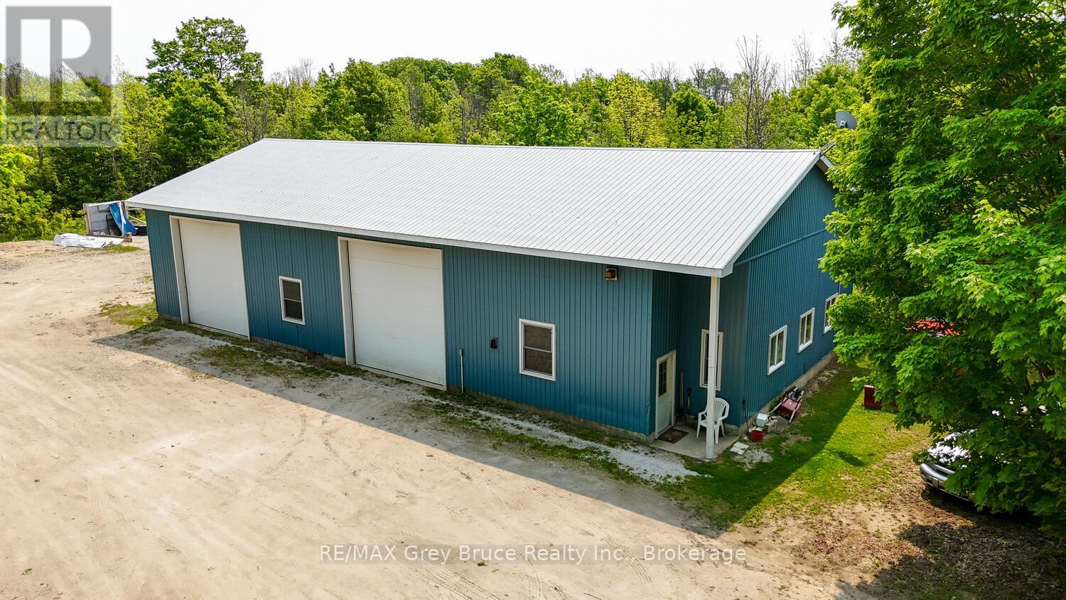 1033 Bruce Road 9, South Bruce Peninsula, Ontario  N0H 2T0 - Photo 40 - X12446322