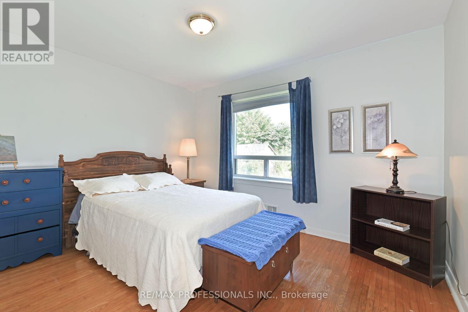 39 Montvale Drive, Toronto (Cliffcrest), Ontario  M1M 3E5 - Photo 15 - E12446264