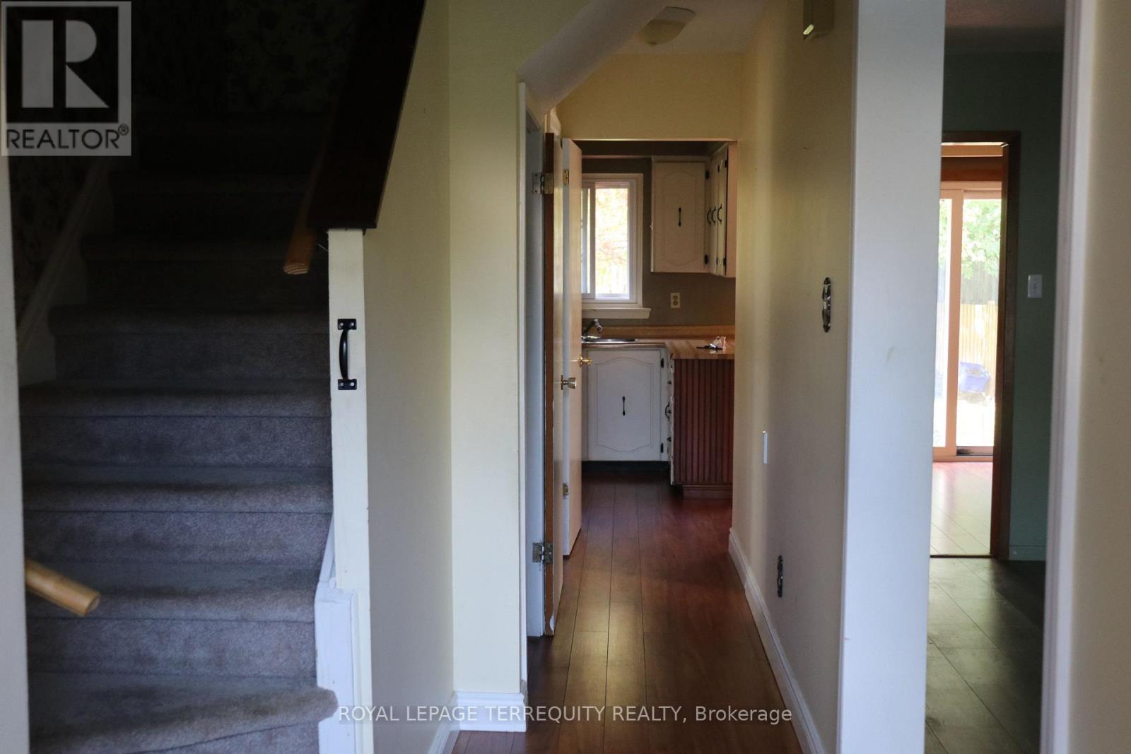 34 Ivanic Court, Whitby, Ontario  L1N 6E3 - Photo 6 - E12446287