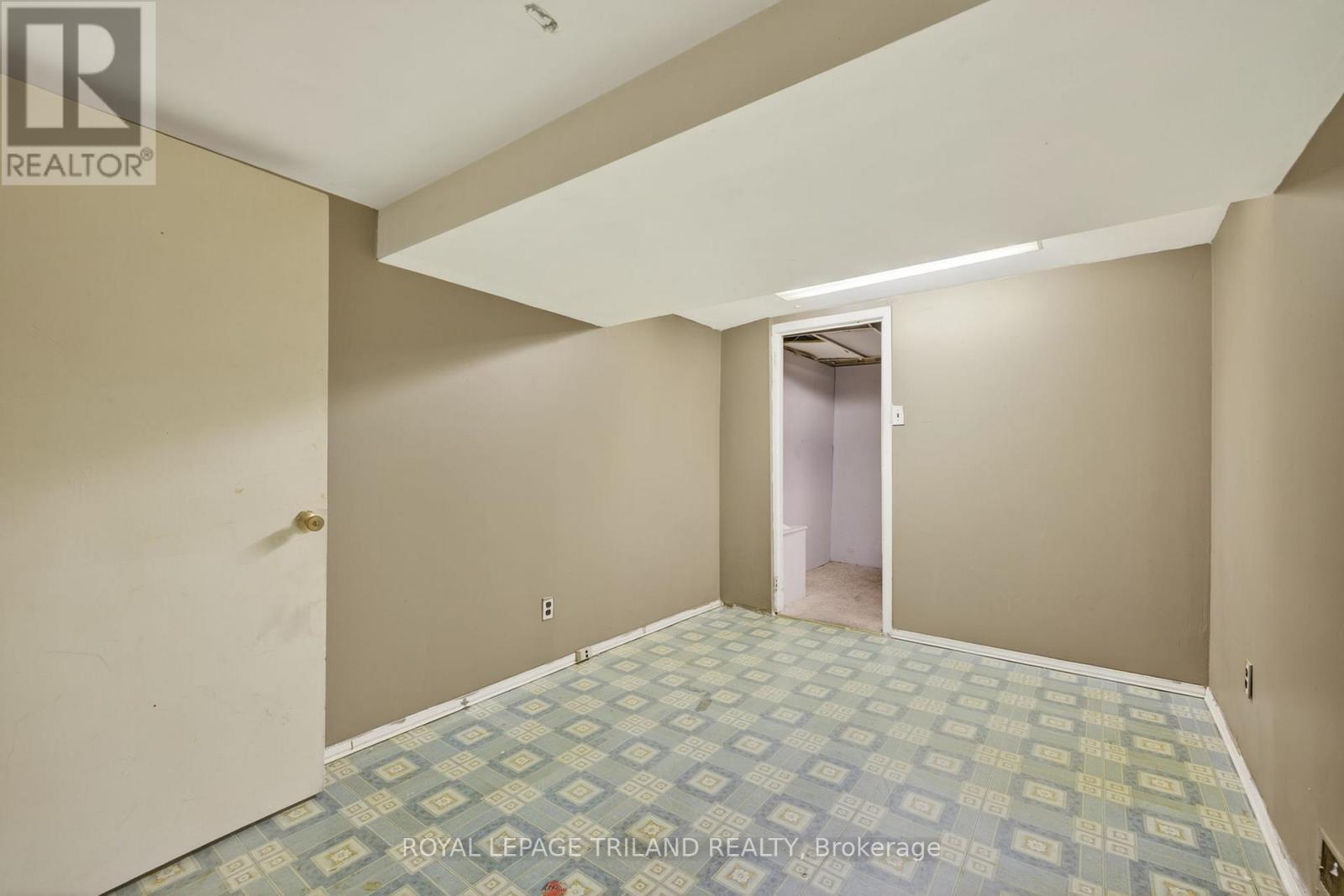 170 Pawnee Road, London East, Ontario  N5V 2S8 - Photo 22 - X12446310