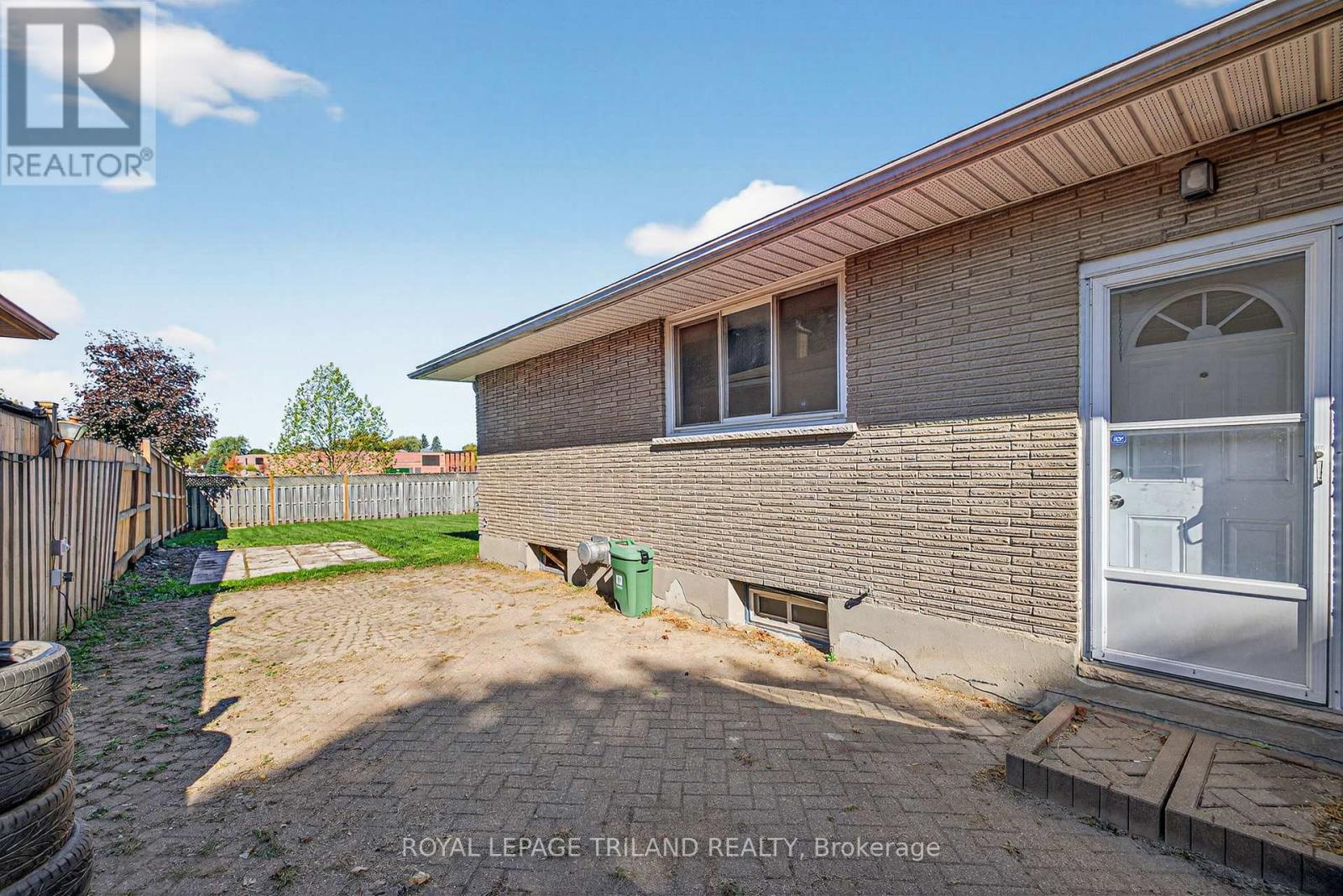 170 Pawnee Road, London East, Ontario  N5V 2S8 - Photo 27 - X12446310