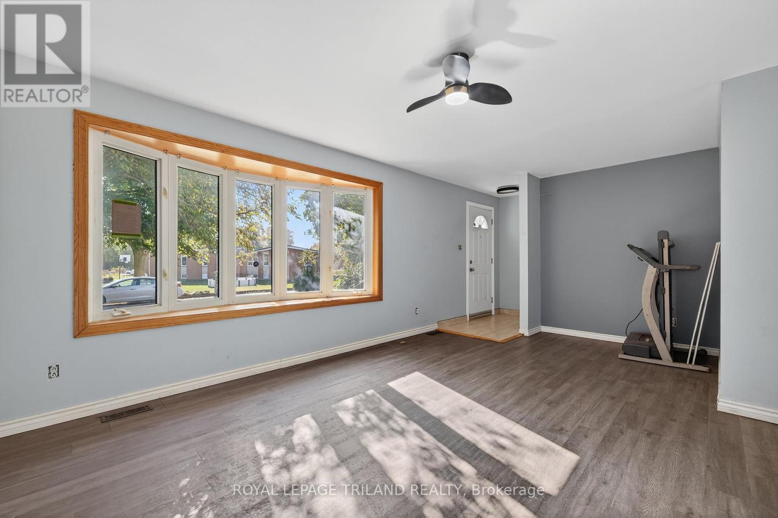 170 Pawnee Road, London East, Ontario  N5V 2S8 - Photo 5 - X12446310