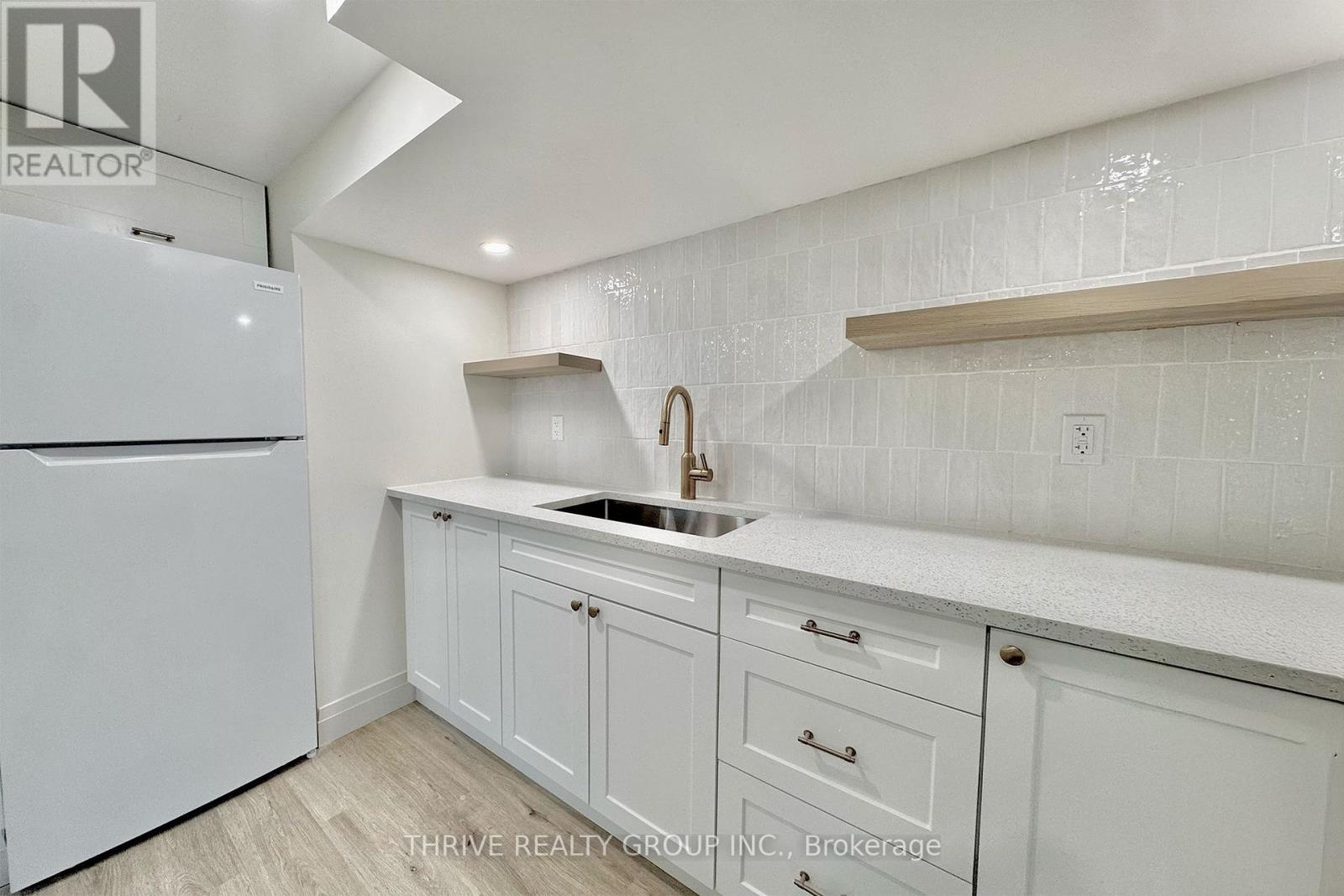 Lower - 205 Trowbridge Avenue, London South, Ontario  N6J 3M2 - Photo 13 - X12446414