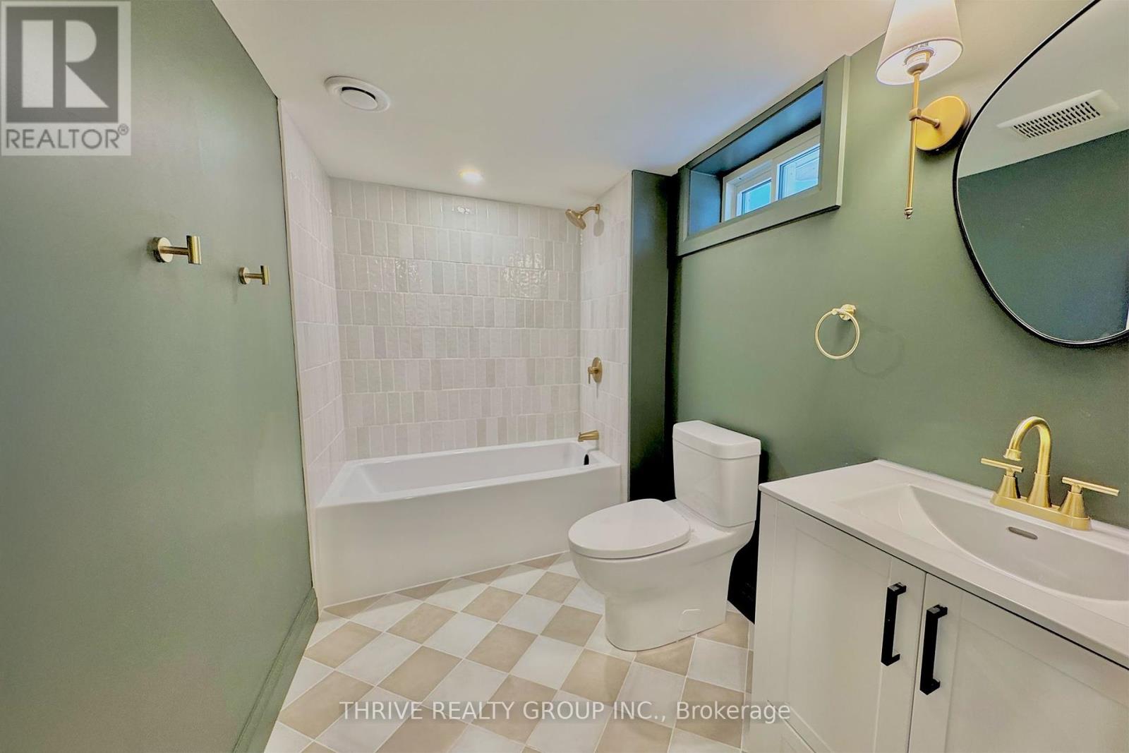 Lower - 205 Trowbridge Avenue, London South, Ontario  N6J 3M2 - Photo 4 - X12446414