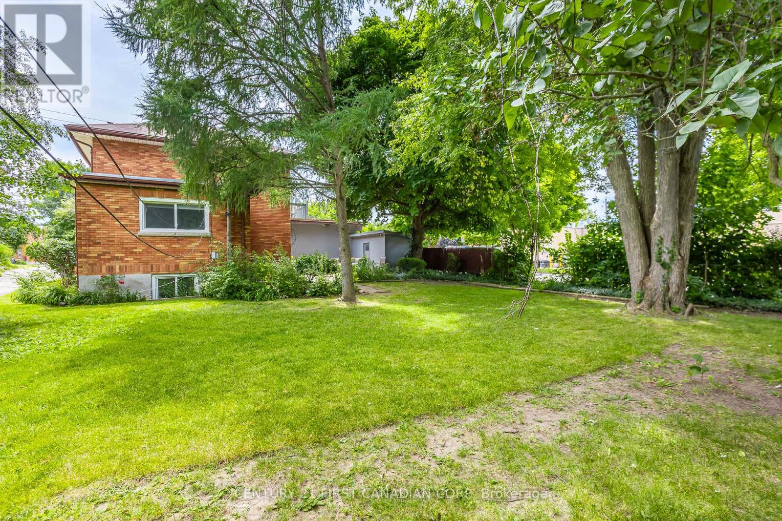 664 Cheapside Street, London East (East C), Ontario  N5Y 3Y2 - Photo 12 - X12446430