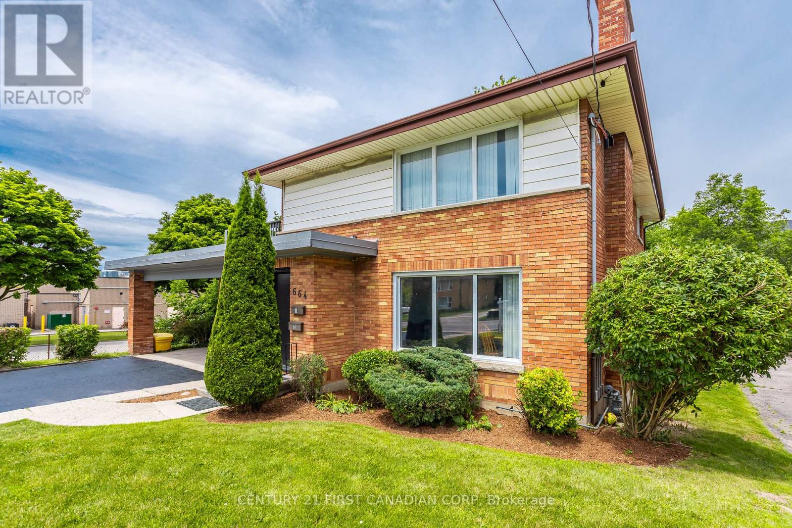 664 Cheapside Street, London East (East C), Ontario  N5Y 3Y2 - Photo 4 - X12446430