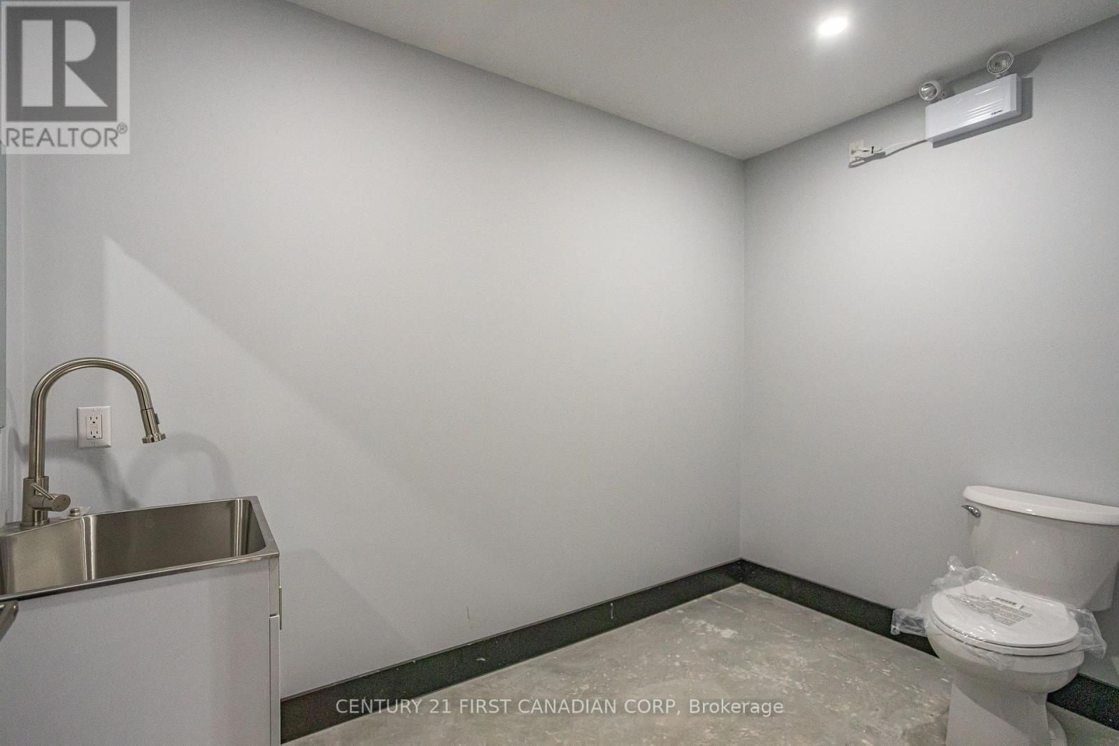 2 - 869 Wright Street, Strathroy-Caradoc, Ontario  N7G 4H7 - Photo 16 - X12446437