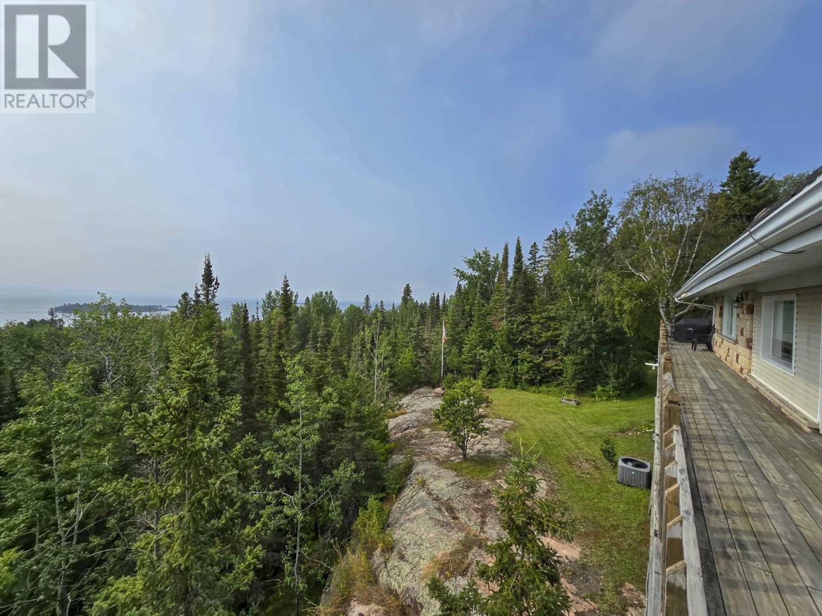 2040 Lakeshore Dr, Thunder Bay, Ontario  P7A 0T5 - Photo 49 - TB252849