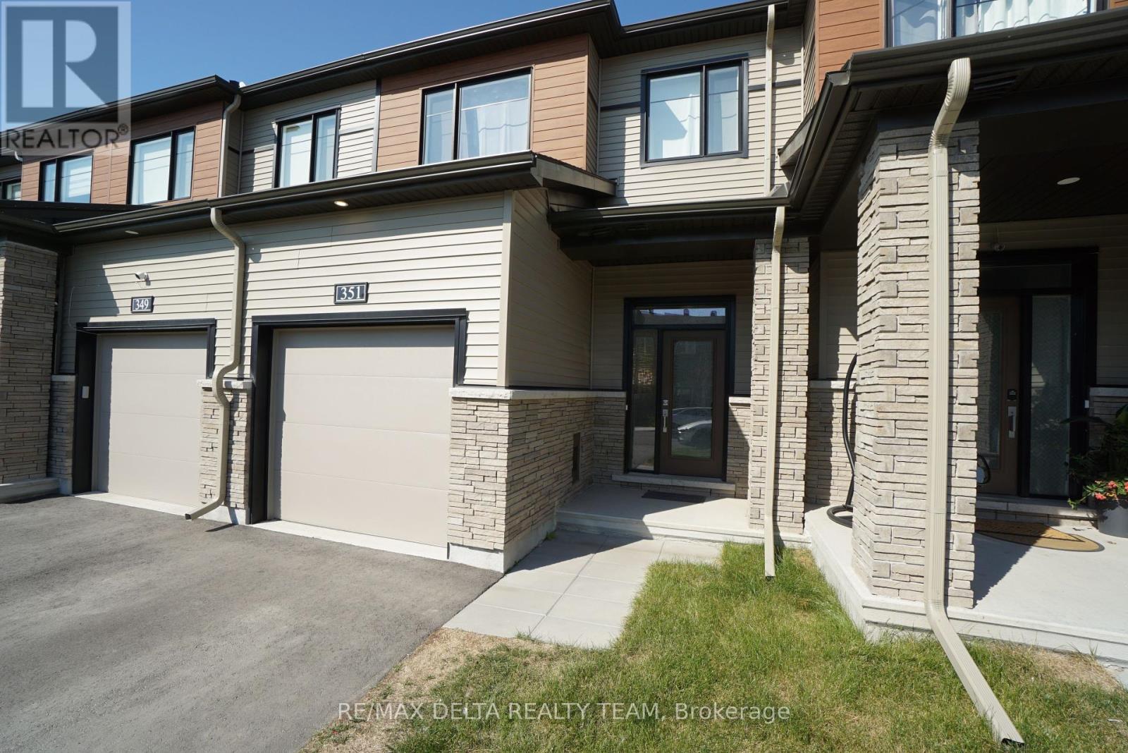 351 Establish Avenue, Ottawa, Ontario  K4A 5R8 - Photo 2 - X12446330