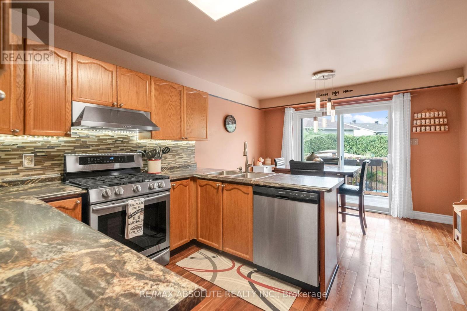 171 Springwater Drive, Ottawa, Ontario  K2M 2A2 - Photo 18 - X12446358