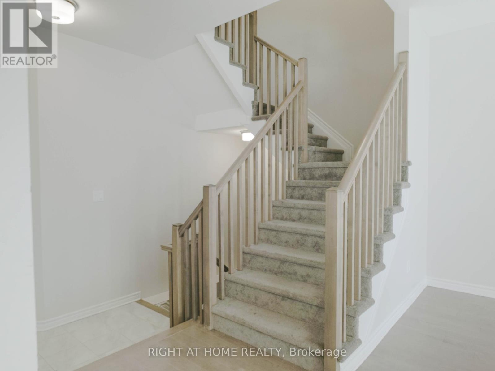 531 Sonmarg Crescent, Ottawa, Ontario  K2J 7A5 - Photo 14 - X12446370