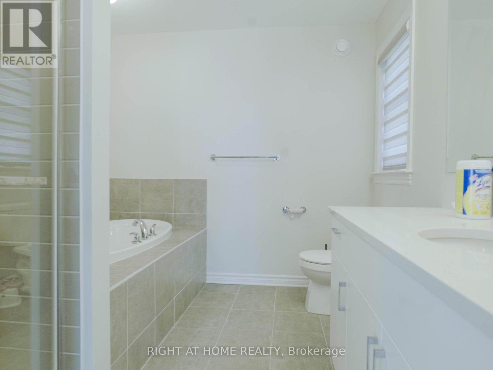 531 Sonmarg Crescent, Ottawa, Ontario  K2J 7A5 - Photo 17 - X12446370