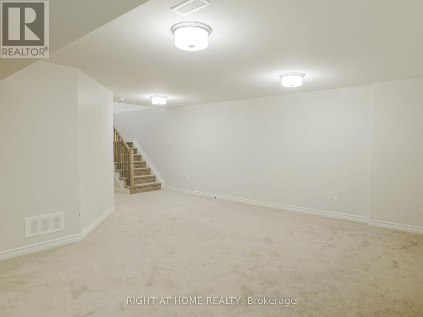 531 Sonmarg Crescent, Ottawa, Ontario  K2J 7A5 - Photo 30 - X12446370