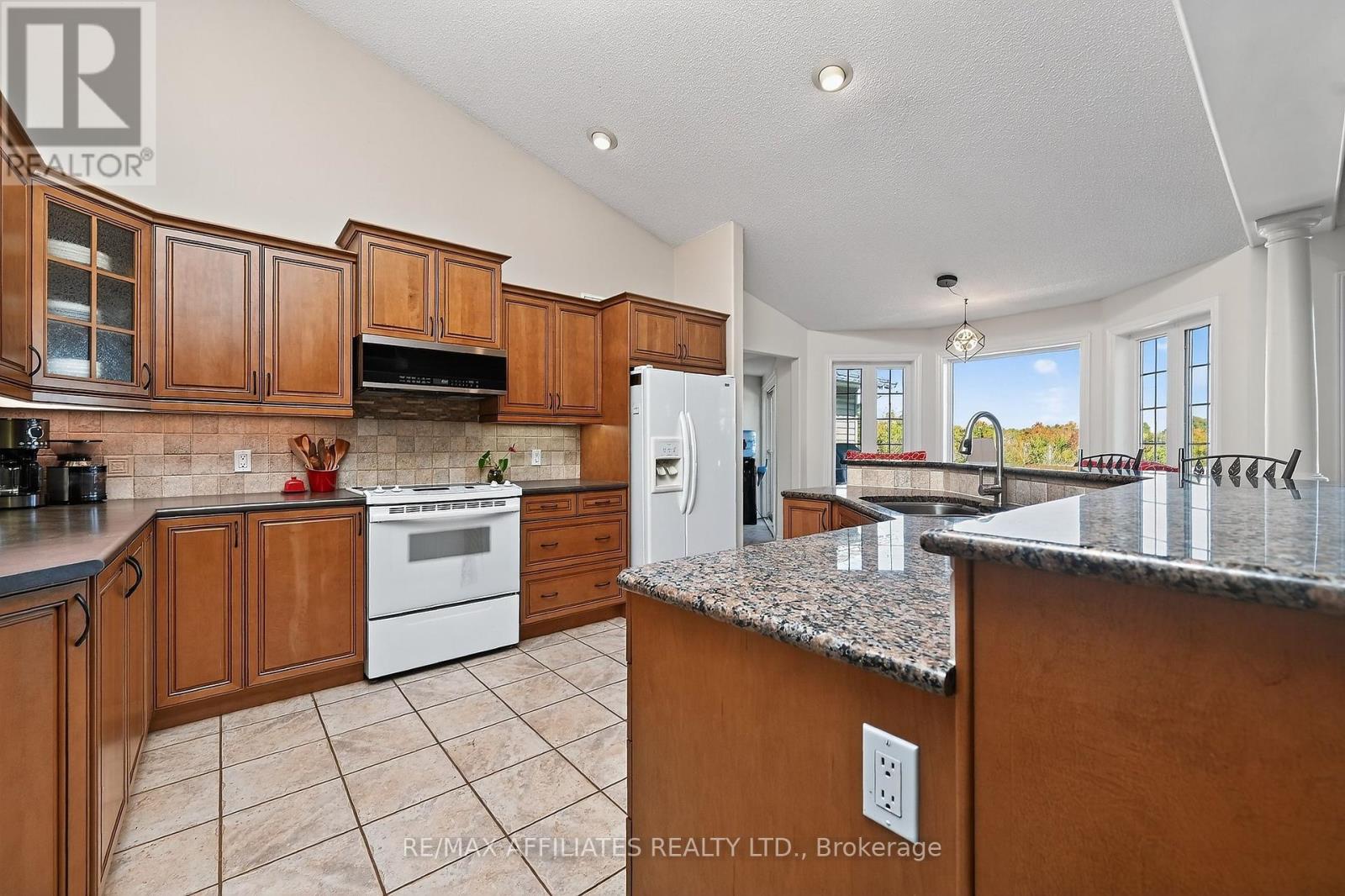 8 Horace Drive, Rideau Lakes, Ontario  K0V 1X0 - Photo 15 - X12446436