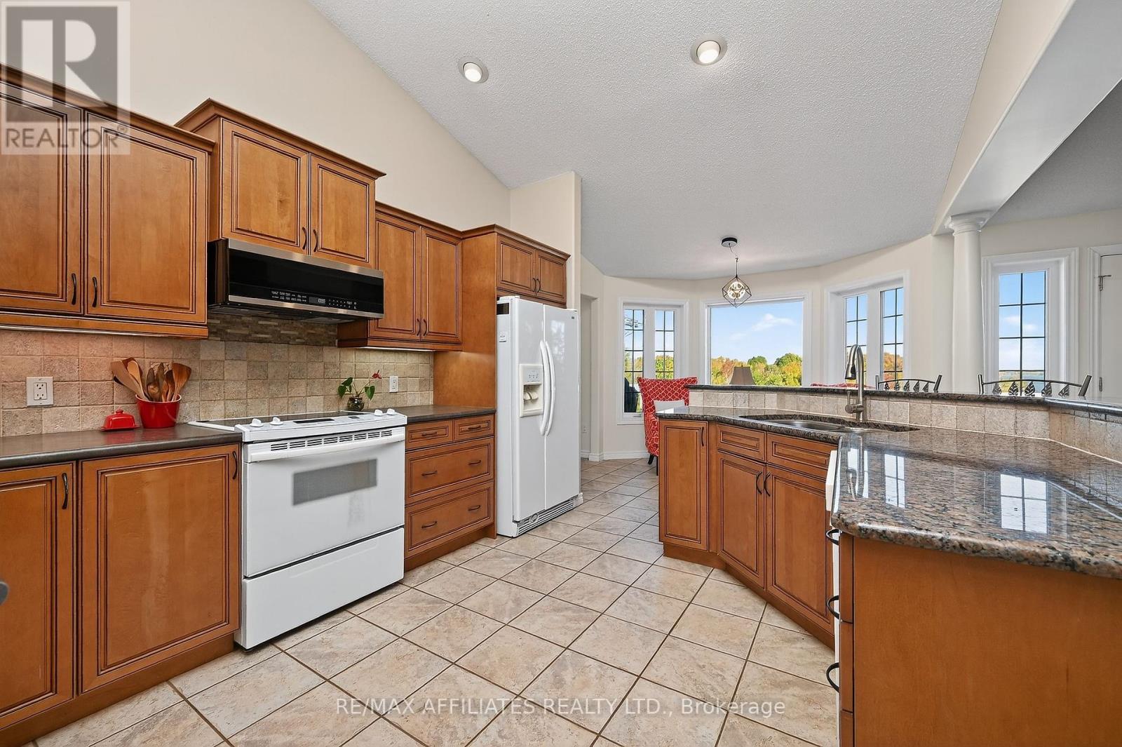 8 Horace Drive, Rideau Lakes, Ontario  K0V 1X0 - Photo 16 - X12446436
