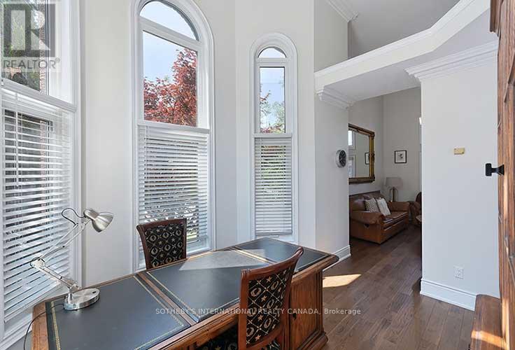 2 Kimber Crescent, Vaughan, Ontario  L4L 9A7 - Photo 10 - N12446245