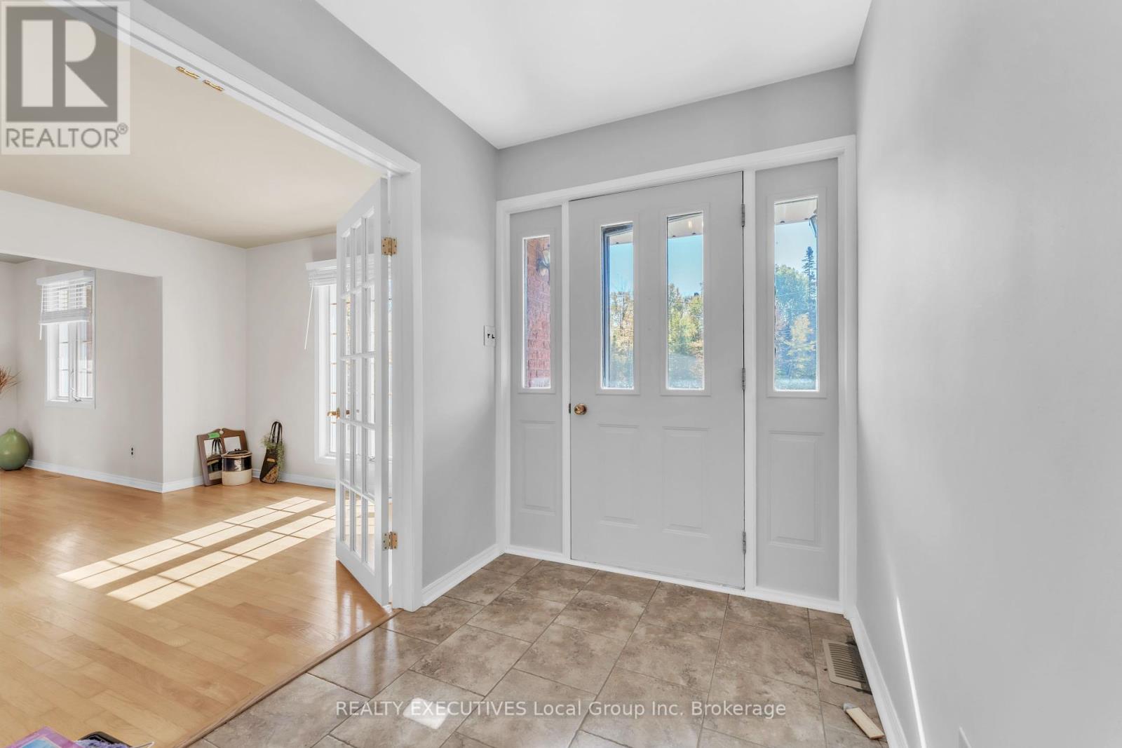 400 Bomarc Road, North Bay, Ontario  P1B 8G3 - Photo 7 - X12446361