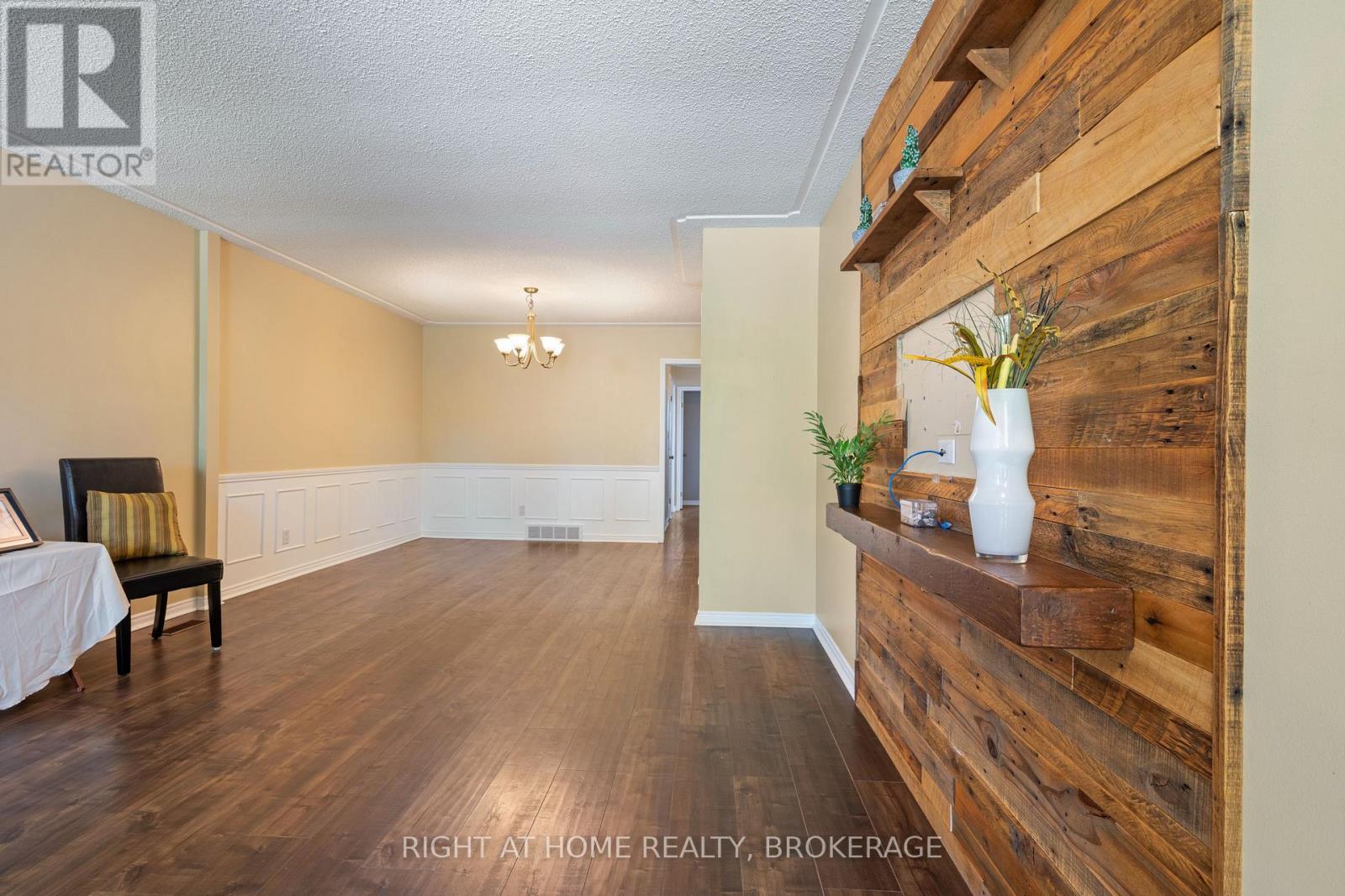 67 Dundonald Street, St. Catharines, Ontario  L2P 3T4 - Photo 10 - X12446295