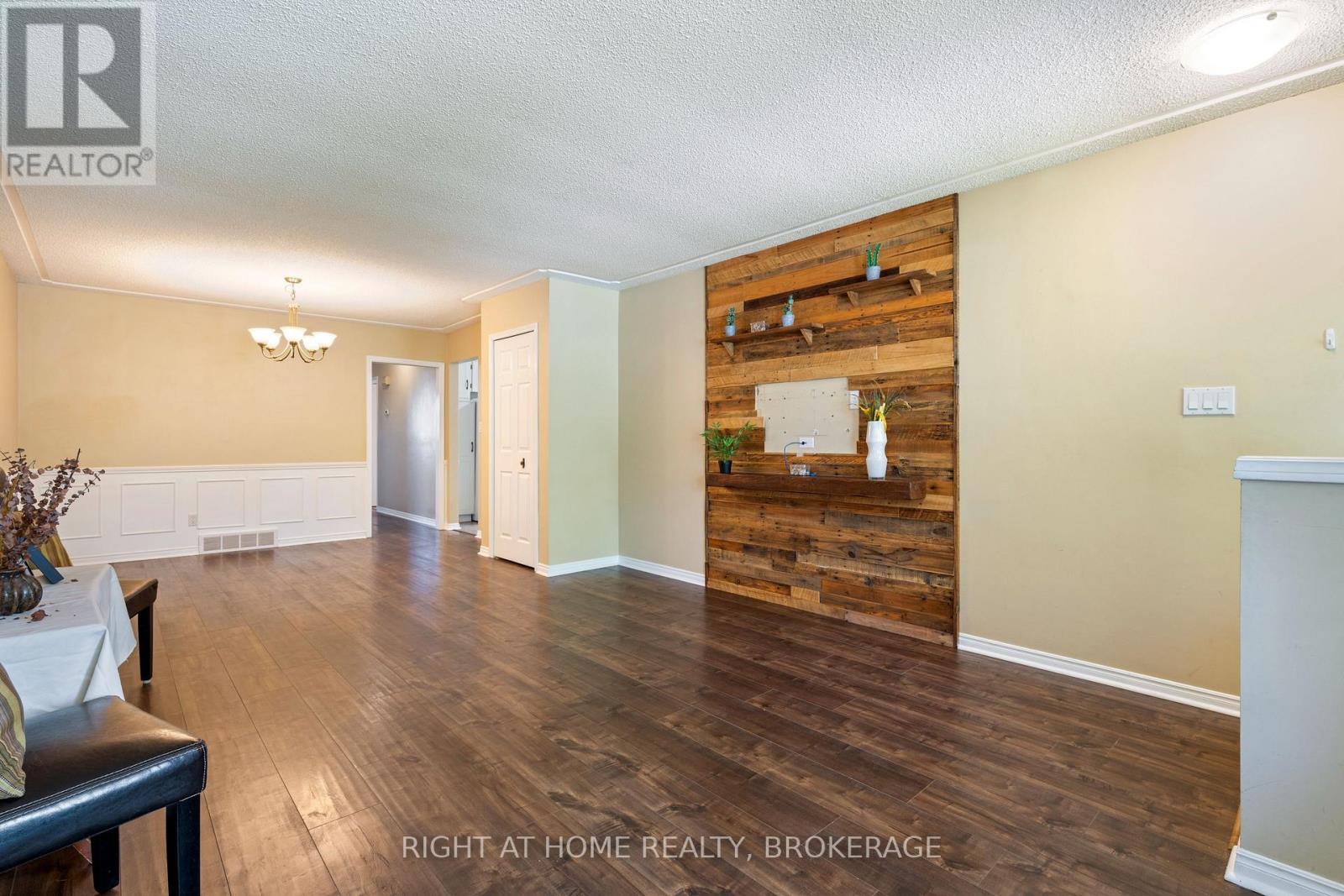 67 Dundonald Street, St. Catharines, Ontario  L2P 3T4 - Photo 13 - X12446295