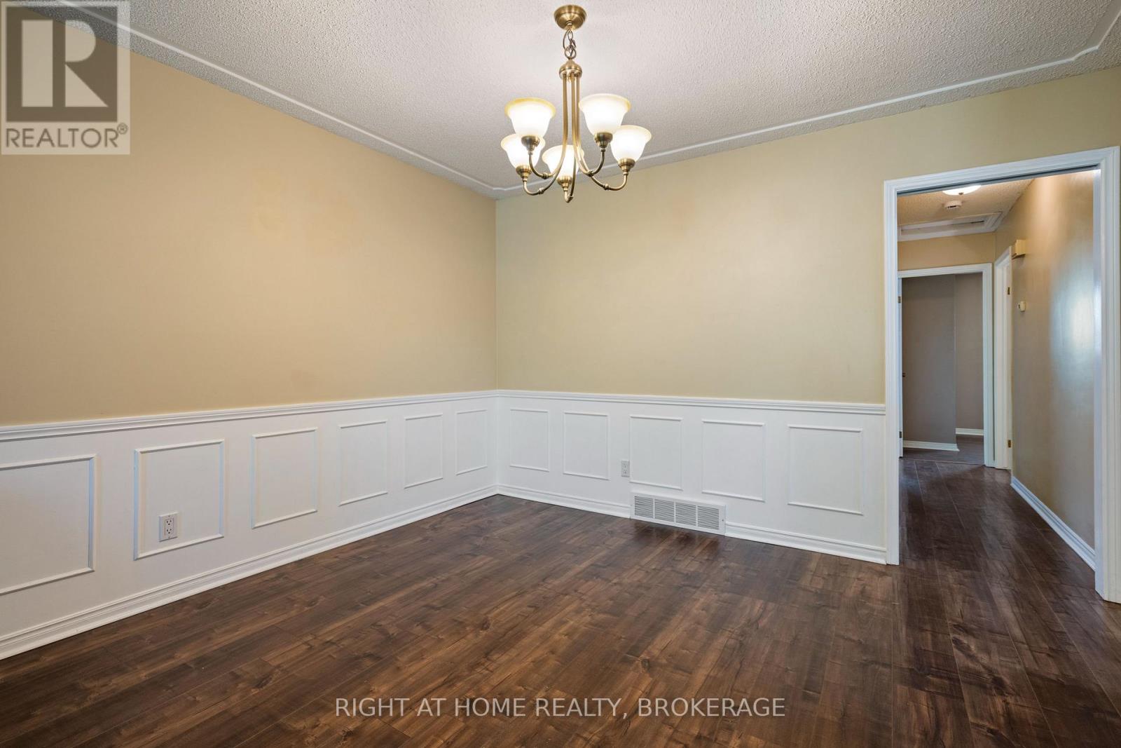 67 Dundonald Street, St. Catharines, Ontario  L2P 3T4 - Photo 16 - X12446295