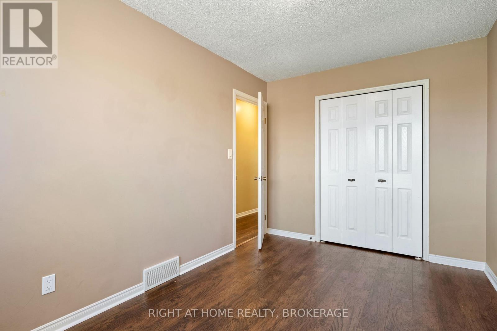 67 Dundonald Street, St. Catharines, Ontario  L2P 3T4 - Photo 25 - X12446295