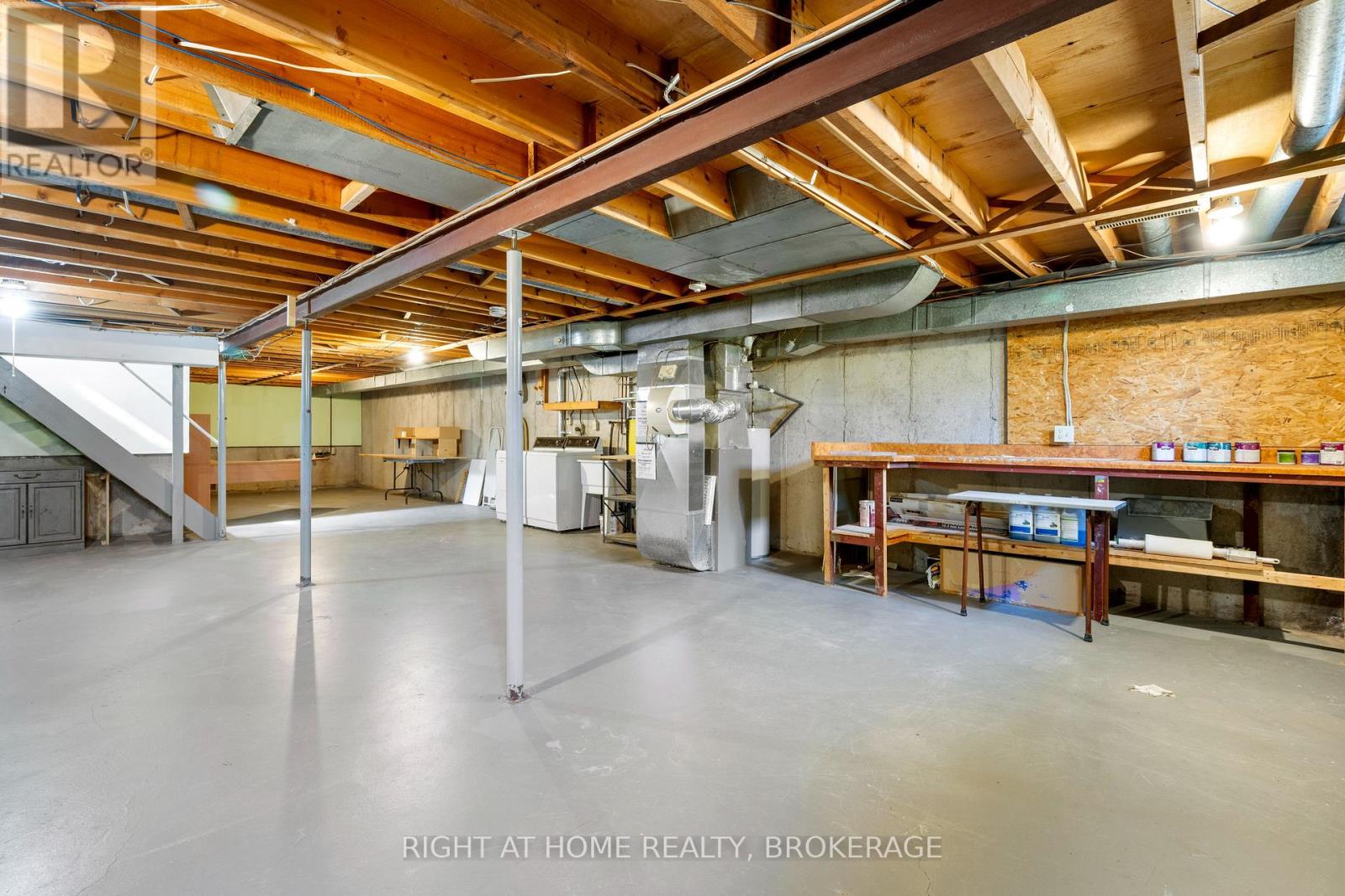 67 Dundonald Street, St. Catharines, Ontario  L2P 3T4 - Photo 33 - X12446295