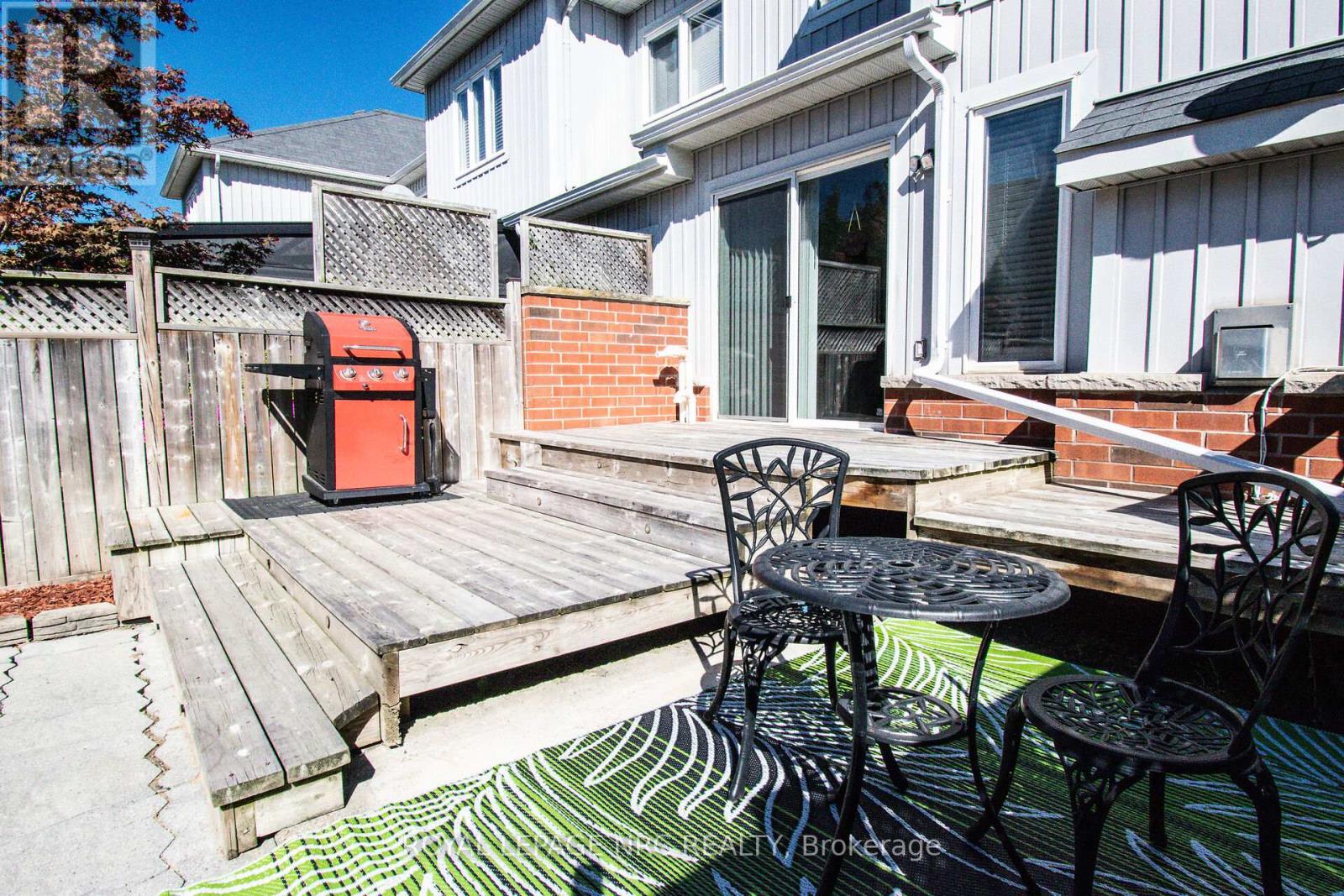 29 Colonel Lyall Street, St. Catharines, Ontario  L2P 0B3 - Photo 21 - X12446332