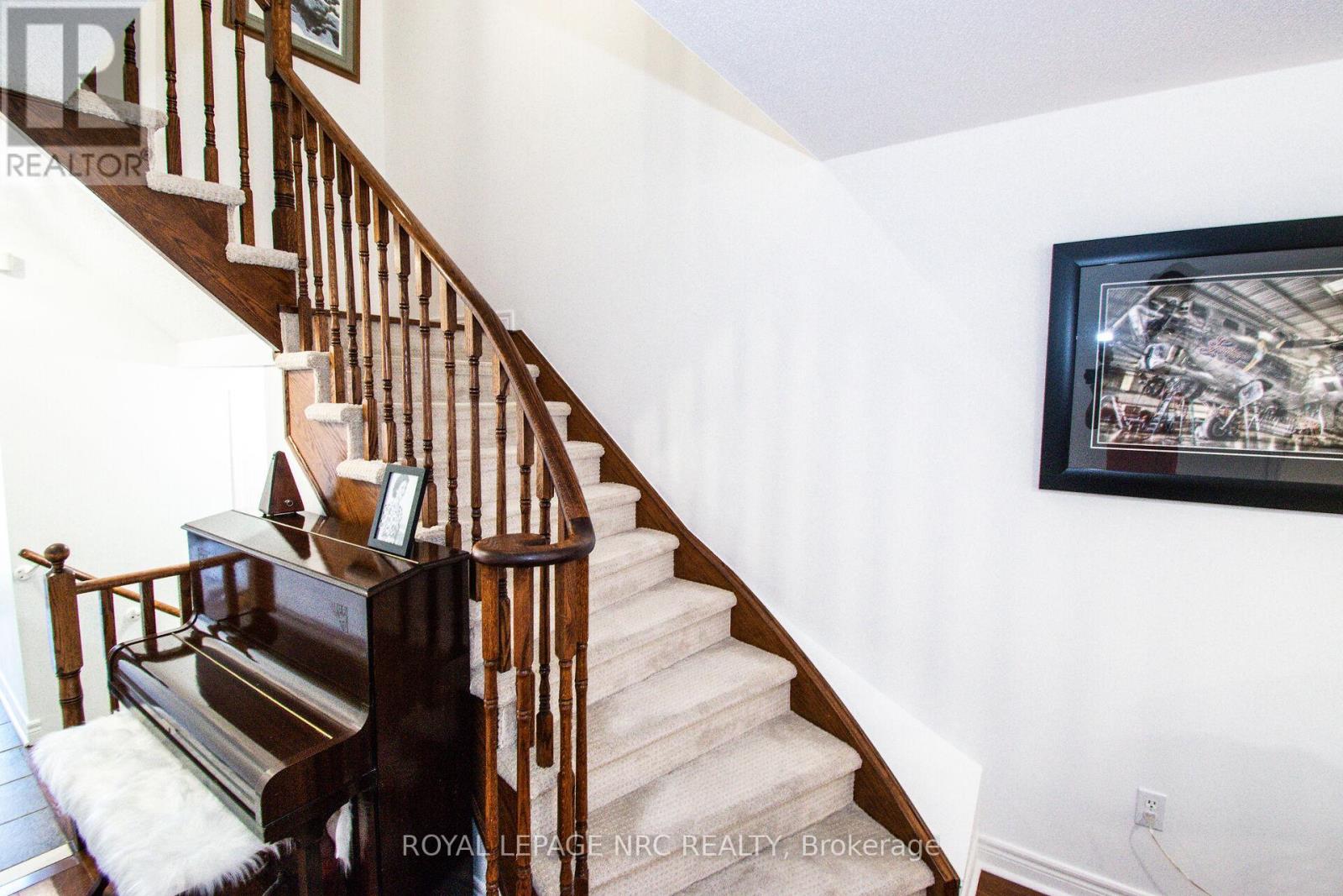 29 Colonel Lyall Street, St. Catharines, Ontario  L2P 0B3 - Photo 26 - X12446332